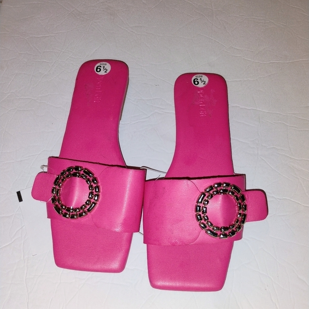 NWOB Open Edit Sandals Size 6.5 Hot Pink Chic Chain Sandals Sleek Slides